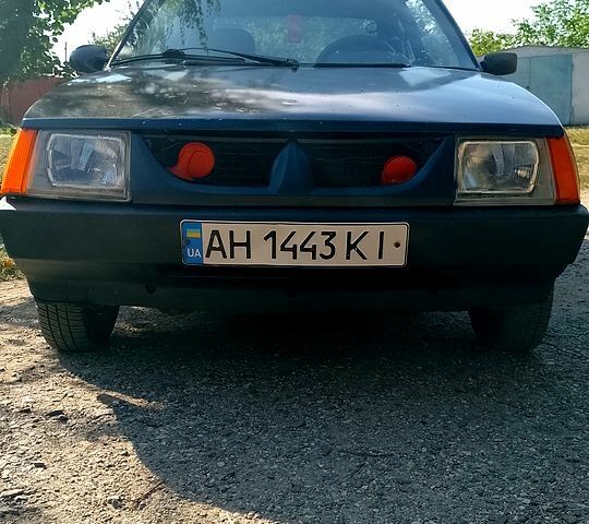 Синий ЗАЗ Таврия, объемом двигателя 1.1 л и пробегом 120 тыс. км за 430 $, фото 1 на Automoto.ua