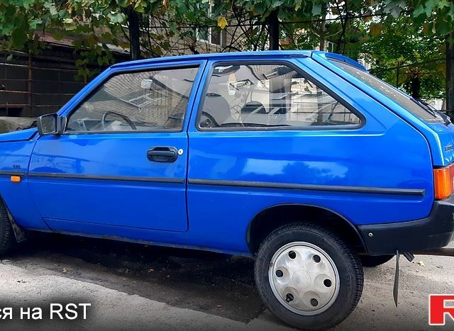 Синий ЗАЗ Таврия, объемом двигателя 1.2 л и пробегом 160 тыс. км за 1000 $, фото 4 на Automoto.ua