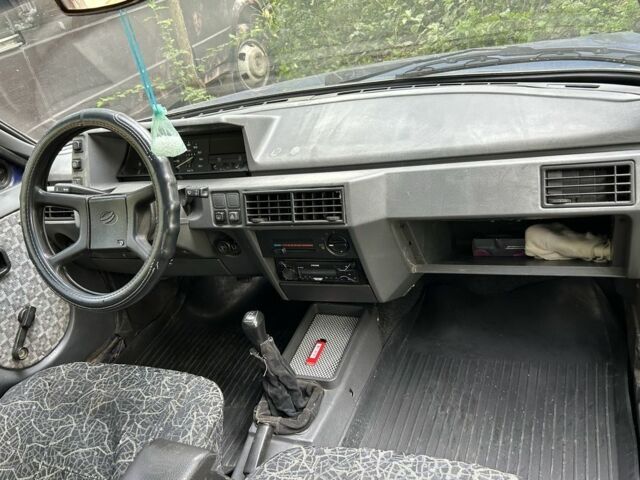 Синий ЗАЗ Таврия, объемом двигателя 1.2 л и пробегом 250 тыс. км за 605 $, фото 3 на Automoto.ua