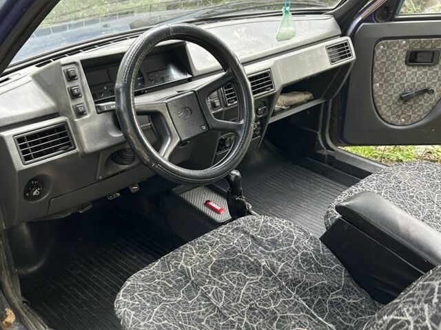 Синий ЗАЗ Таврия, объемом двигателя 1.2 л и пробегом 250 тыс. км за 605 $, фото 12 на Automoto.ua