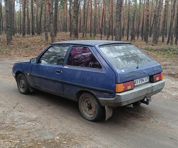 Синий ЗАЗ Таврия, объемом двигателя 1.1 л и пробегом 909 тыс. км за 593 $, фото 3 на Automoto.ua