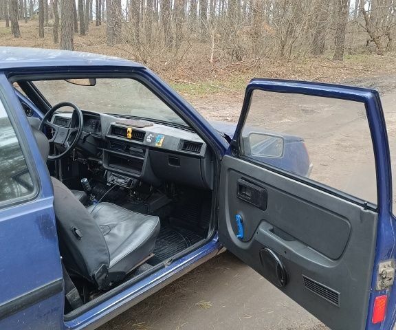 Синий ЗАЗ Таврия, объемом двигателя 1.1 л и пробегом 909 тыс. км за 593 $, фото 7 на Automoto.ua