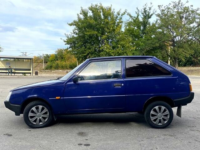 Синий ЗАЗ Таврия, объемом двигателя 1.2 л и пробегом 200 тыс. км за 999 $, фото 2 на Automoto.ua