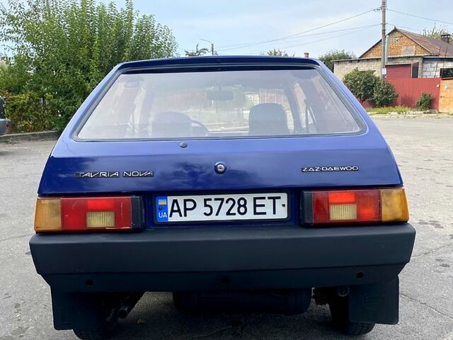 Синий ЗАЗ Таврия, объемом двигателя 1.2 л и пробегом 200 тыс. км за 999 $, фото 1 на Automoto.ua