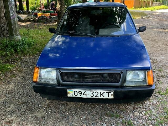 ЗАЗ Таврія 2002 у Чернігові на Automoto.ua Синій ЗАЗ Таврія, об'ємом двигуна 1.2 л та пробігом 200 тис. км за 480 $, фото 4 на Automoto.ua
