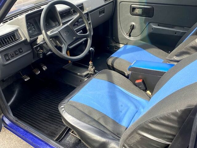 Синий ЗАЗ Таврия, объемом двигателя 1.2 л и пробегом 200 тыс. км за 999 $, фото 4 на Automoto.ua