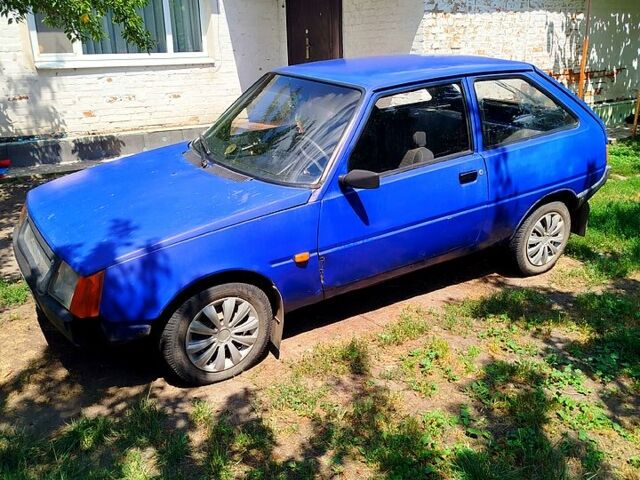 Синий ЗАЗ Таврия, объемом двигателя 1.1 л и пробегом 170 тыс. км за 600 $, фото 1 на Automoto.ua