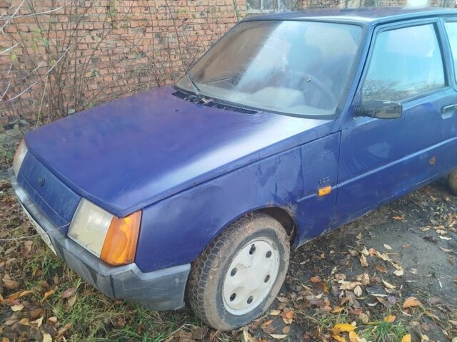 Синий ЗАЗ Таврия, объемом двигателя 1.1 л и пробегом 153 тыс. км за 650 $, фото 3 на Automoto.ua