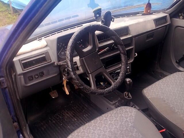 Синий ЗАЗ Таврия, объемом двигателя 1.2 л и пробегом 200 тыс. км за 850 $, фото 3 на Automoto.ua