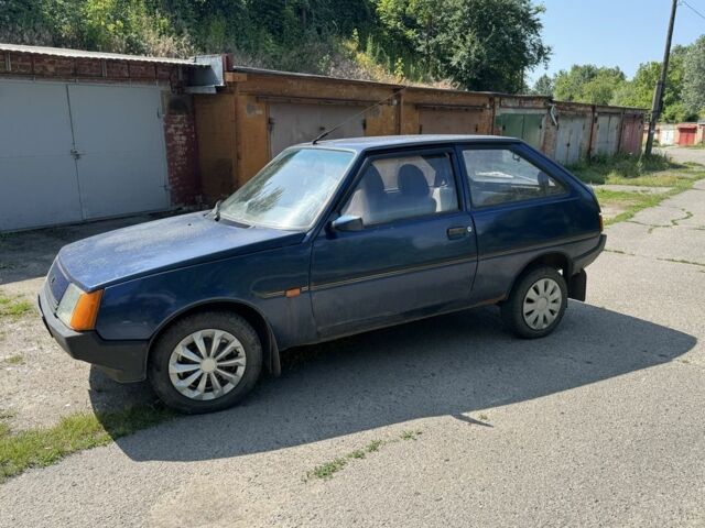 Синий ЗАЗ Таврия, объемом двигателя 1.2 л и пробегом 200 тыс. км за 849 $, фото 6 на Automoto.ua