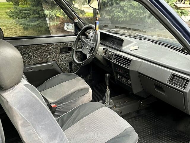 Синий ЗАЗ Таврия, объемом двигателя 1.2 л и пробегом 163 тыс. км за 850 $, фото 6 на Automoto.ua