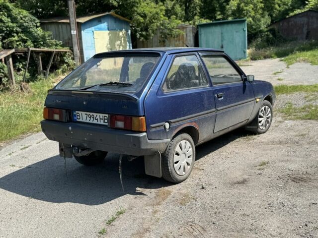 Синий ЗАЗ Таврия, объемом двигателя 1.2 л и пробегом 200 тыс. км за 849 $, фото 2 на Automoto.ua