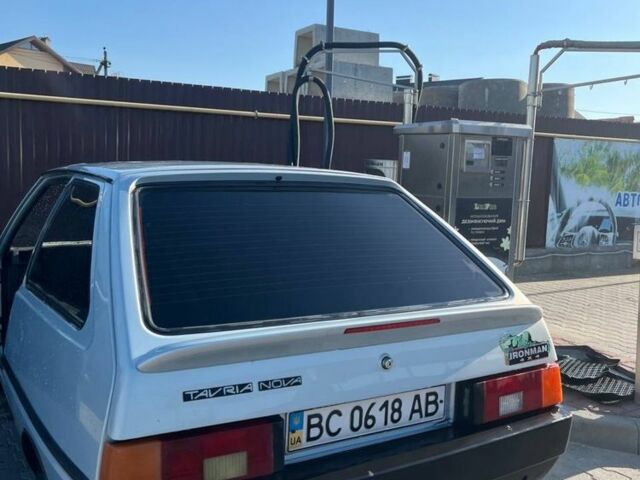Синий ЗАЗ Таврия, объемом двигателя 0.6 л и пробегом 250 тыс. км за 426 $, фото 9 на Automoto.ua