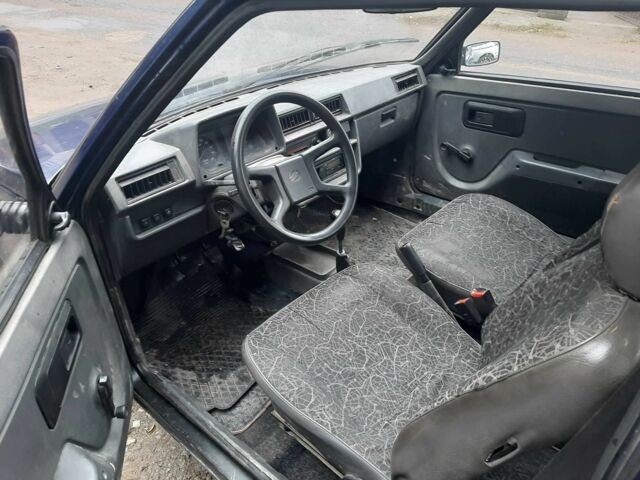 Синий ЗАЗ Таврия, объемом двигателя 1.2 л и пробегом 100 тыс. км за 550 $, фото 5 на Automoto.ua