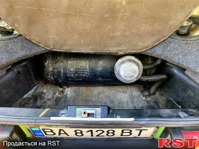 Зелений ЗАЗ Таврія, об'ємом двигуна 1.1 л та пробігом 343 тис. км за 799 $, фото 9 на Automoto.ua