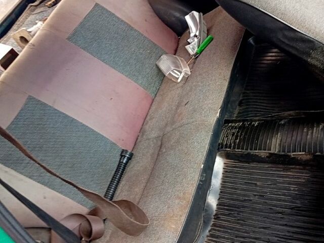 Зеленый ЗАЗ Таврия, объемом двигателя 1.1 л и пробегом 86 тыс. км за 500 $, фото 10 на Automoto.ua