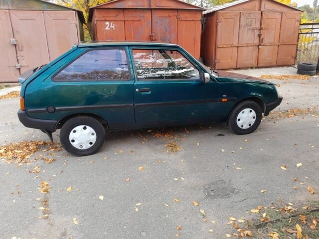 Зелений ЗАЗ Таврія, об'ємом двигуна 1.1 л та пробігом 160 тис. км за 750 $, фото 1 на Automoto.ua