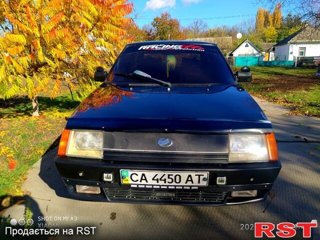 Зелений ЗАЗ Таврія, об'ємом двигуна 1.1 л та пробігом 86 тис. км за 1500 $, фото 7 на Automoto.ua