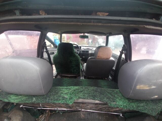 Зелений ЗАЗ Таврія, об'ємом двигуна 1.1 л та пробігом 17 тис. км за 750 $, фото 3 на Automoto.ua