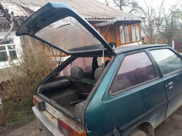 Зелений ЗАЗ Таврія, об'ємом двигуна 1.1 л та пробігом 17 тис. км за 750 $, фото 2 на Automoto.ua