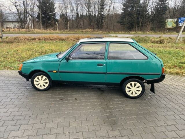 Зеленый ЗАЗ Таврия, объемом двигателя 1.2 л и пробегом 73 тыс. км за 950 $, фото 5 на Automoto.ua