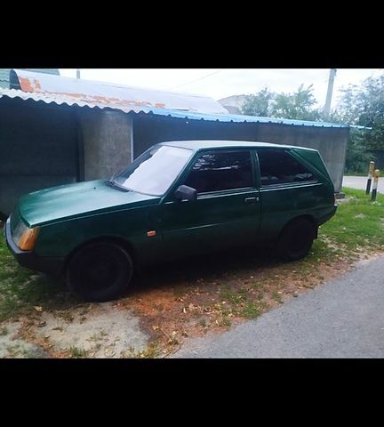 Зеленый ЗАЗ Таврия, объемом двигателя 1.2 л и пробегом 280 тыс. км за 500 $, фото 1 на Automoto.ua