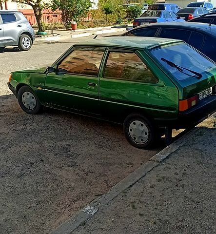 Зеленый ЗАЗ Таврия, объемом двигателя 1.2 л и пробегом 100 тыс. км за 950 $, фото 1 на Automoto.ua