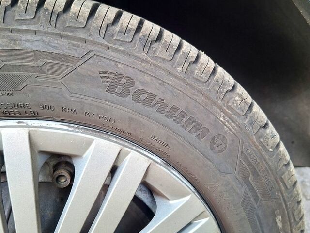 ЗАЗ Таврия 2003 в Днепре (Днепропетровске) на Automoto.ua Зеленый ЗАЗ Таврия, объемом двигателя 1.1 л и пробегом 145 тыс. км за 1000 $, фото 6 на Automoto.ua