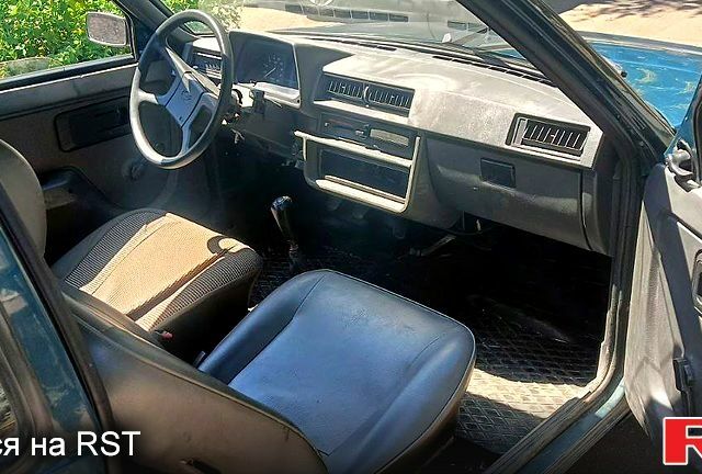 Зеленый ЗАЗ Таврия, объемом двигателя 1.1 л и пробегом 115 тыс. км за 800 $, фото 4 на Automoto.ua