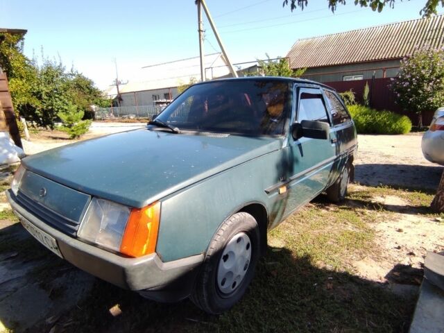 Зеленый ЗАЗ Таврия, объемом двигателя 1.2 л и пробегом 140 тыс. км за 594 $, фото 2 на Automoto.ua