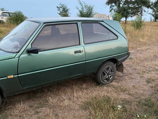 Зелений ЗАЗ Таврія, об'ємом двигуна 1.2 л та пробігом 130 тис. км за 1500 $, фото 4 на Automoto.ua