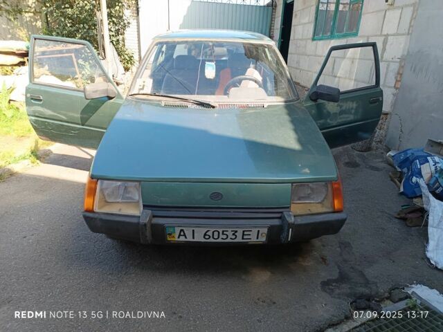 Зеленый ЗАЗ Таврия, объемом двигателя 1.2 л и пробегом 300 тыс. км за 550 $, фото 6 на Automoto.ua