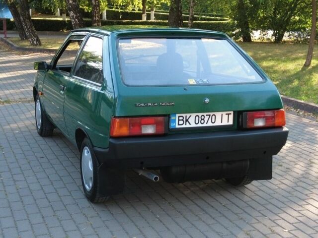 Зелений ЗАЗ Таврія, об'ємом двигуна 1.1 л та пробігом 84 тис. км за 1550 $, фото 4 на Automoto.ua