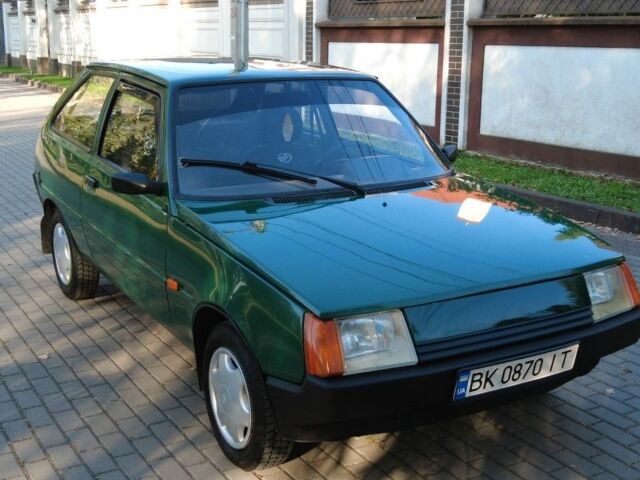 Зелений ЗАЗ Таврія, об'ємом двигуна 1.1 л та пробігом 84 тис. км за 1550 $, фото 1 на Automoto.ua