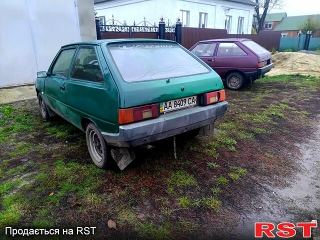 Зелений ЗАЗ Таврія, об'ємом двигуна 1.1 л та пробігом 142 тис. км за 650 $, фото 3 на Automoto.ua