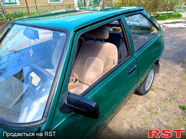 Зеленый ЗАЗ Таврия, объемом двигателя 1.1 л и пробегом 72 тыс. км за 1700 $, фото 2 на Automoto.ua