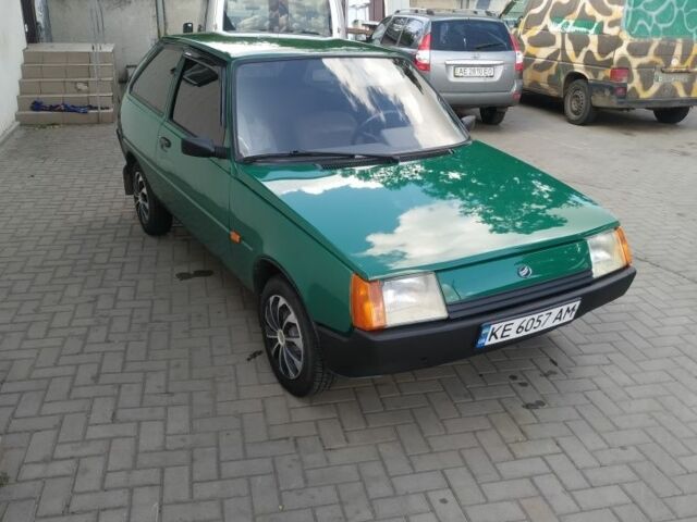 Зеленый ЗАЗ Таврия, объемом двигателя 1.1 л и пробегом 33 тыс. км за 1600 $, фото 4 на Automoto.ua