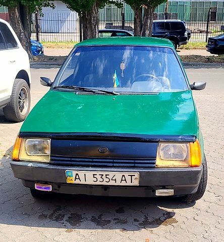 Зеленый ЗАЗ Таврия, объемом двигателя 1.1 л и пробегом 98 тыс. км за 650 $, фото 2 на Automoto.ua