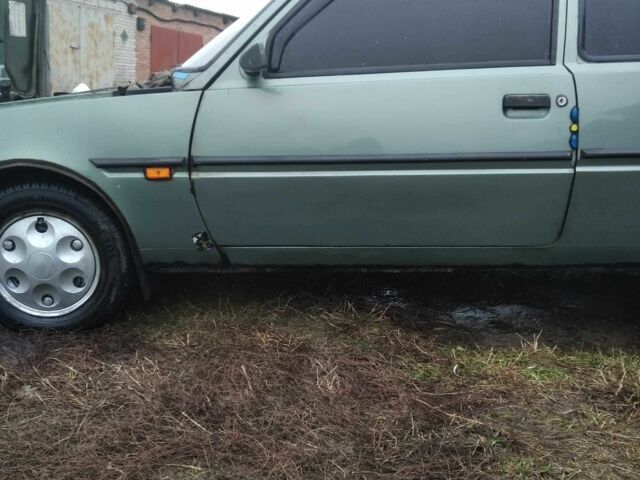 Зеленый ЗАЗ Таврия, объемом двигателя 1.2 л и пробегом 2 тыс. км за 850 $, фото 3 на Automoto.ua