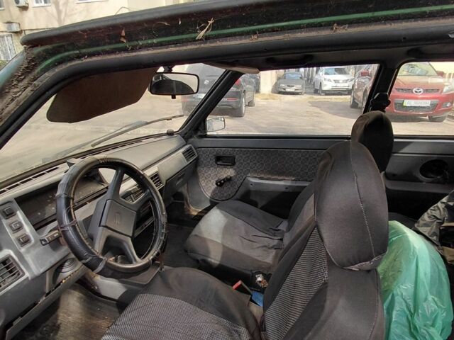 Зеленый ЗАЗ Таврия, объемом двигателя 1.3 л и пробегом 284 тыс. км за 1500 $, фото 5 на Automoto.ua