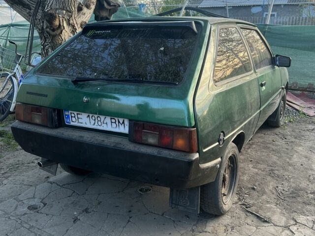 Зеленый ЗАЗ Таврия, объемом двигателя 1.2 л и пробегом 320 тыс. км за 672 $, фото 3 на Automoto.ua