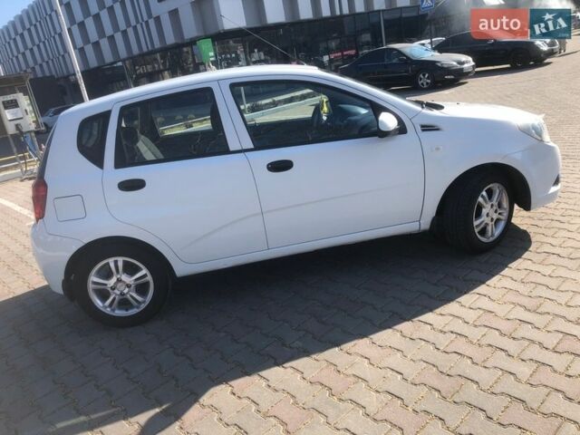 Белый ЗАЗ Вида, объемом двигателя 1.4 л и пробегом 107 тыс. км за 4800 $, фото 2 на Automoto.ua
