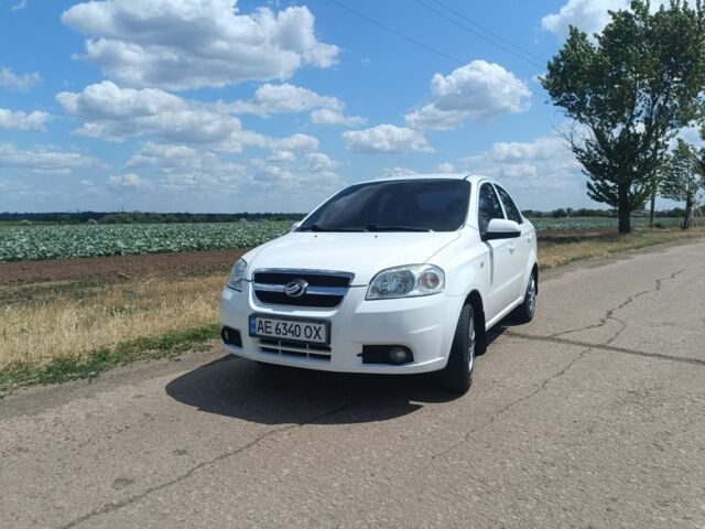 Білий ЗАЗ Віда, об'ємом двигуна 1.5 л та пробігом 235 тис. км за 4400 $, фото 6 на Automoto.ua