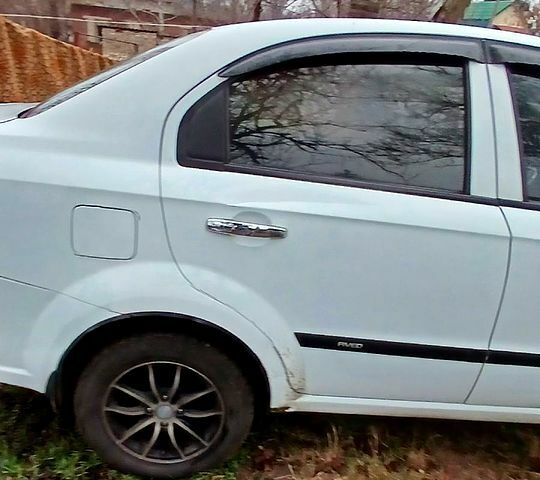 Белый ЗАЗ Вида, объемом двигателя 1.5 л и пробегом 270 тыс. км за 3500 $, фото 2 на Automoto.ua