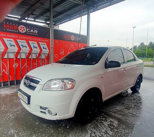 Білий ЗАЗ Віда, об'ємом двигуна 1.5 л та пробігом 145 тис. км за 4000 $, фото 2 на Automoto.ua