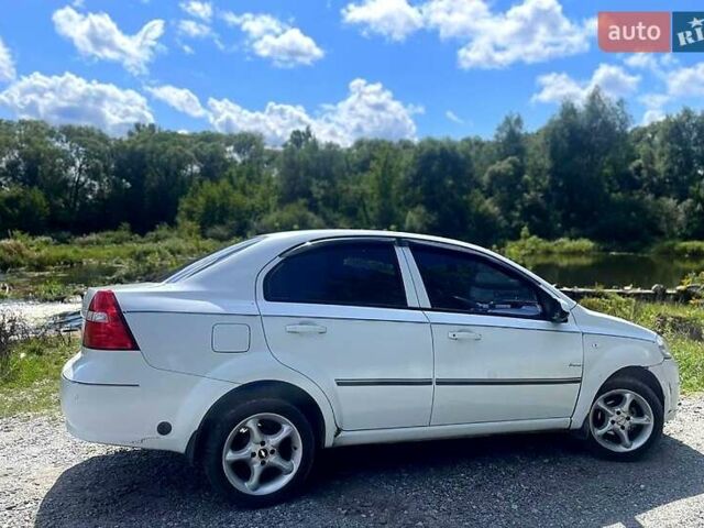 Белый ЗАЗ Вида, объемом двигателя 1.5 л и пробегом 185 тыс. км за 3500 $, фото 3 на Automoto.ua