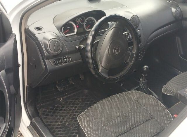 Білий ЗАЗ Віда, об'ємом двигуна 1.5 л та пробігом 253 тис. км за 3000 $, фото 5 на Automoto.ua