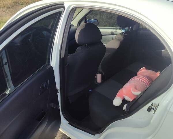 Белый ЗАЗ Вида, объемом двигателя 1.5 л и пробегом 120 тыс. км за 4750 $, фото 8 на Automoto.ua