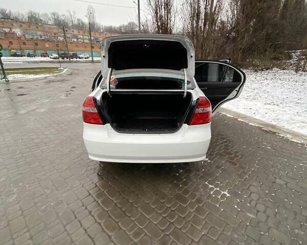 Белый ЗАЗ Вида, объемом двигателя 1.4 л и пробегом 149 тыс. км за 5199 $, фото 5 на Automoto.ua