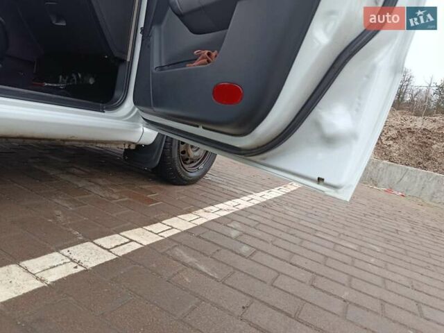 Белый ЗАЗ Вида, объемом двигателя 1.5 л и пробегом 80 тыс. км за 4600 $, фото 8 на Automoto.ua